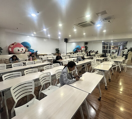 필리핀 세부 아이티파크 큐큐 qq어학원 대강의실