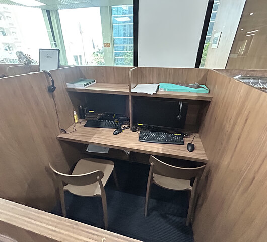 qq어학원(qq english) 막탄캠퍼스 어학연수 1:1 강의실 내부