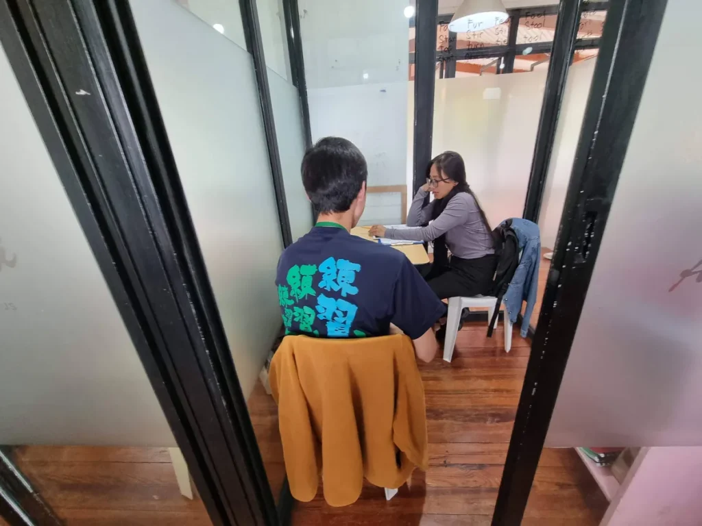 필리핀 바기오 BECI어학원 1대1 강의실 수업 모습