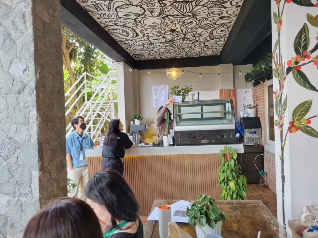 필리핀 바기오 BECI어학원 식당 야외 카페 카운터