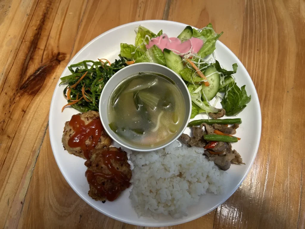 필리핀 바기오 BECI어학원 식사 한 접시 백반 구성