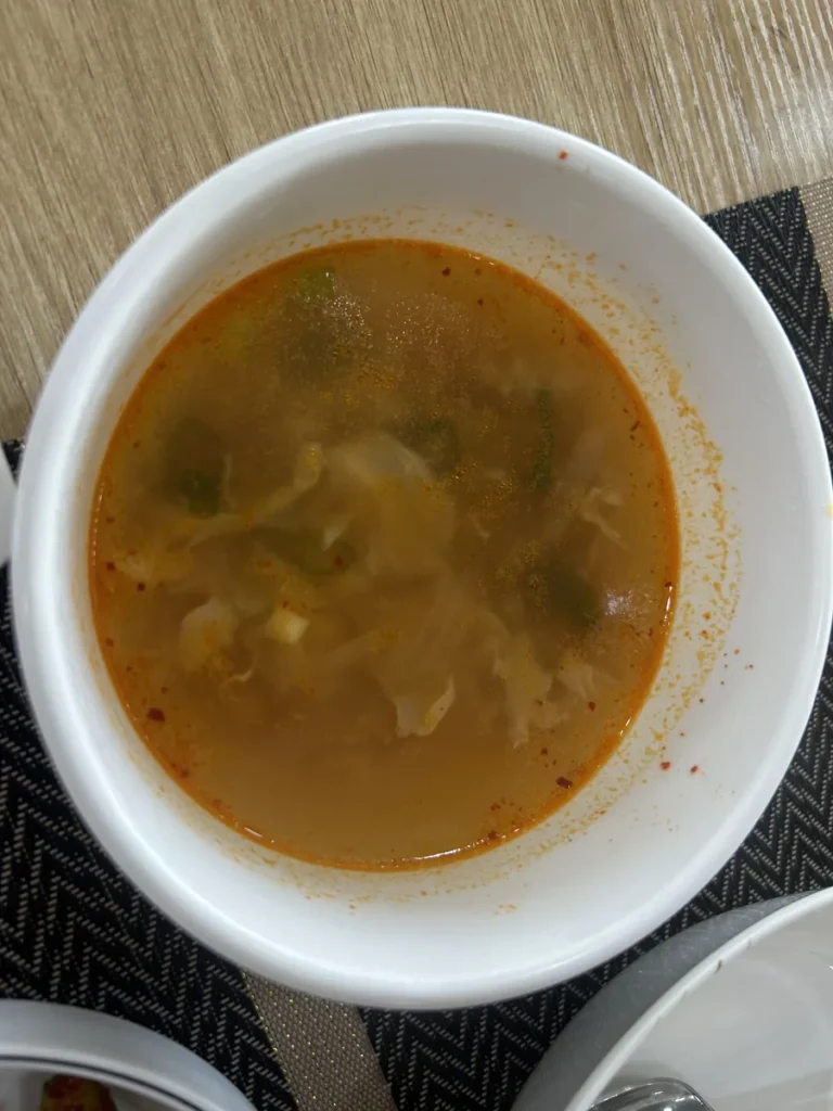 필리핀 바기오 CNS어학원 식사 얼큰한 계란국 한 그릇