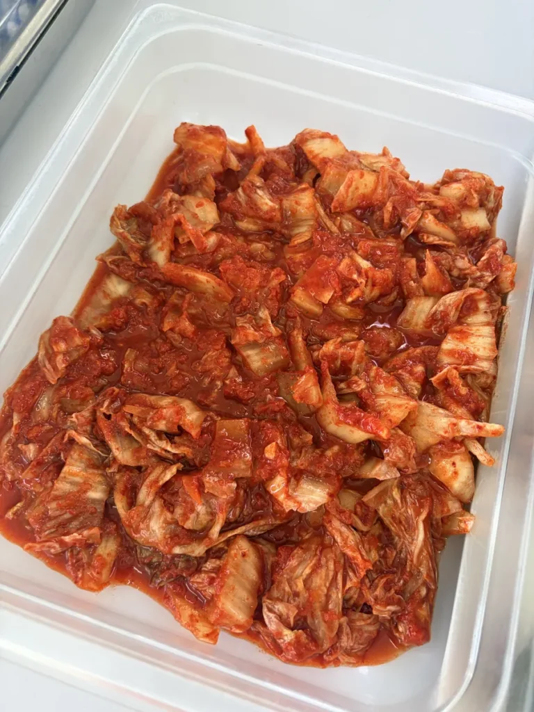 필리핀 세부 EDUTALK어학원 학원 식사 배추김치 배식 용기