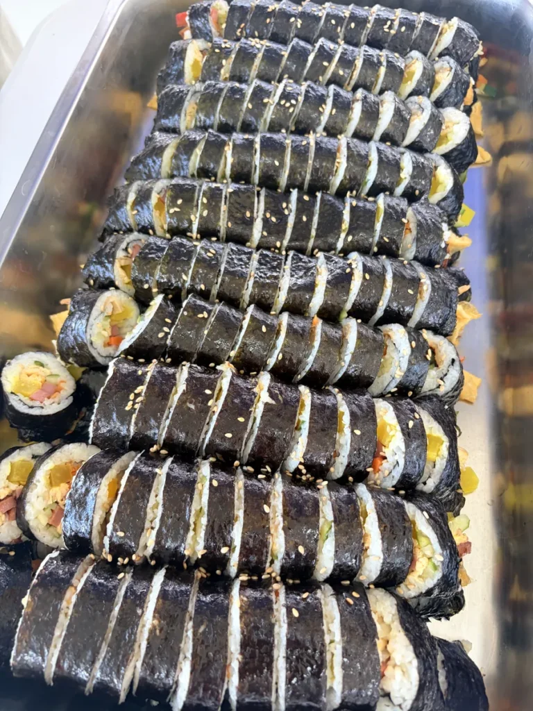 필리핀 세부 EDUTALK어학원 학원 식사 김밥 대용량 배식 용기