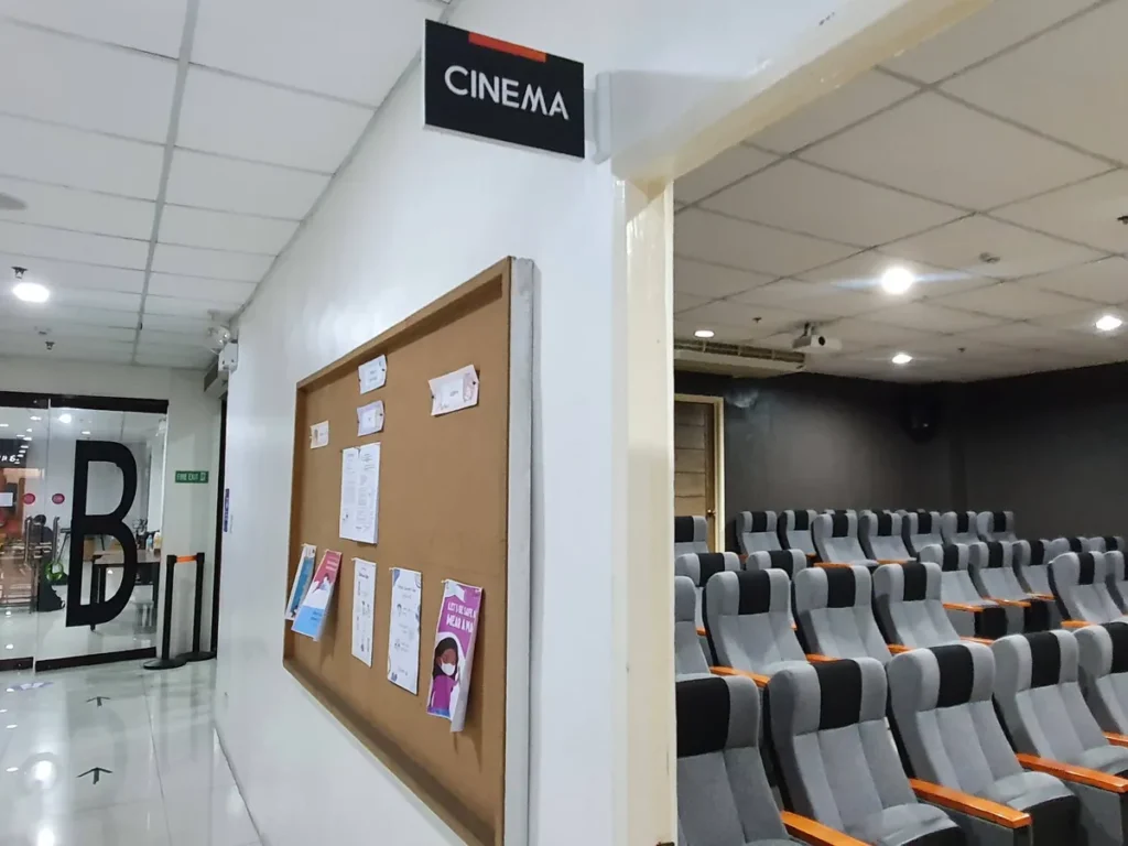 필리핀 세부 EV어학원 시티캠퍼스 영화관식 좌석 세미나실