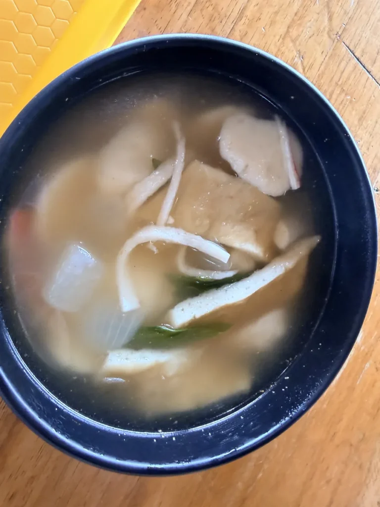 필리핀 바기오 JIC어학원 식사 어묵 들어간 따뜻한 국 한 그릇