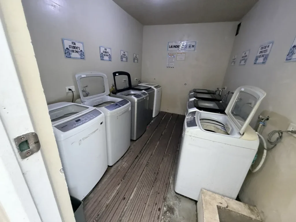 필리핀 바기오 MONOL어학원 셀프 세탁실 통돌이 세탁기