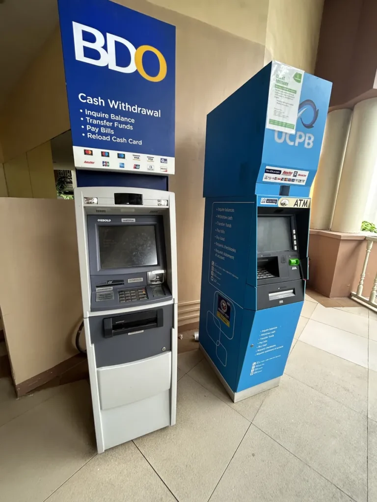 필리핀 막탄 QQ어학원 주변 상권 BDO UCPB 은행 ATM기 두 대