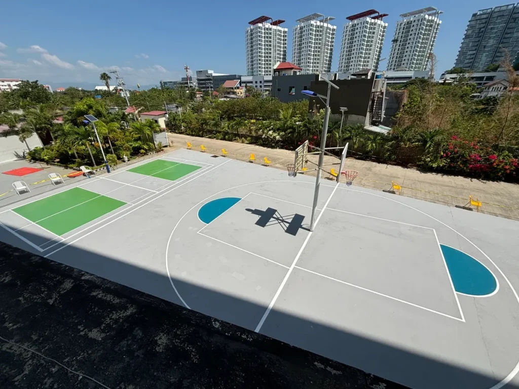 필리핀 세부 B CEBU어학원 농구장 옥상 코트와 도심 전경