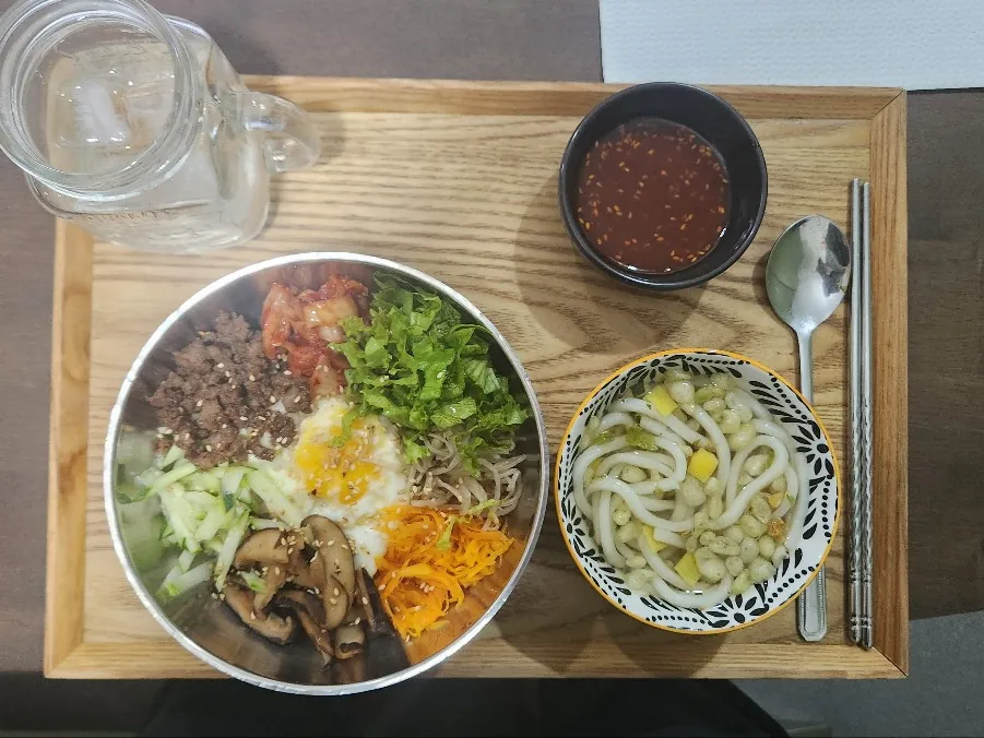 필리핀 막탄 IZAM어학원 비빔밥과 우동 양념장이 나온 식사