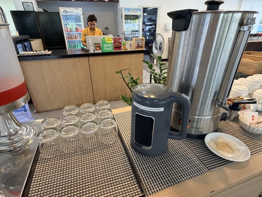 필리핀 세부 BESTA어학원 라메디 식당 커피 포트 코너