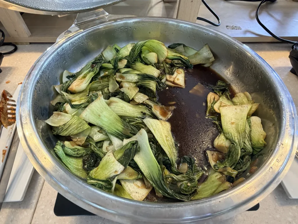 필리핀 세부 BESTA어학원 라메디 식당 청경채 볶음 요리