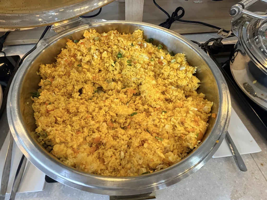 필리핀 세부 BESTA어학원 라메디 식당 계란 볶음밥
