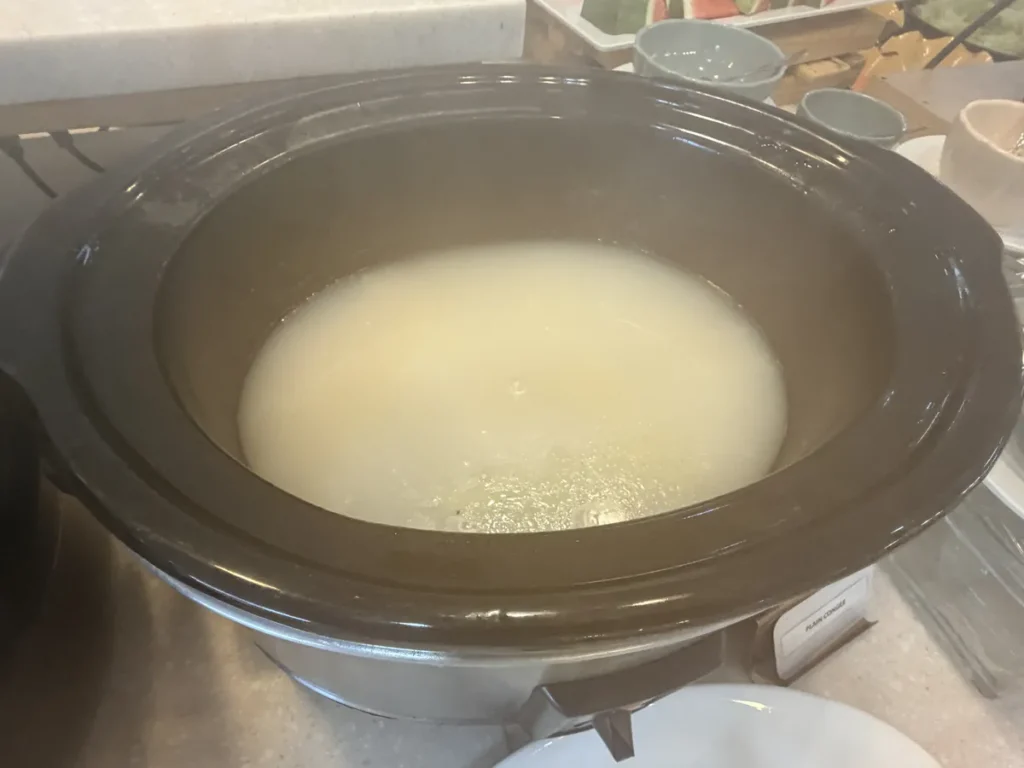 필리핀 세부 BESTA어학원 라메디 식당 흰죽 슬로우쿠커
